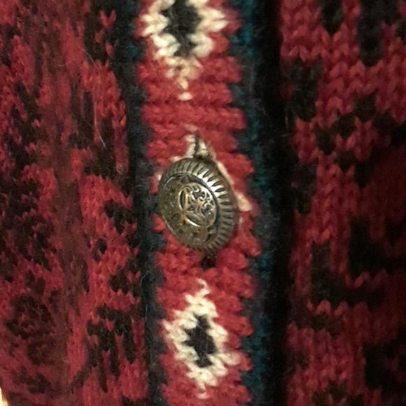 L.L. Bean Nordic style sweater - Picture 3 of 7